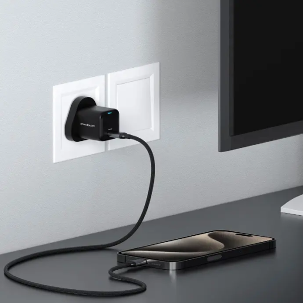 POWEROLOGY PWCUQC016-C Ultra-Compact GaN Charger With USB-C To USB-C Cable 1.2m/4ft